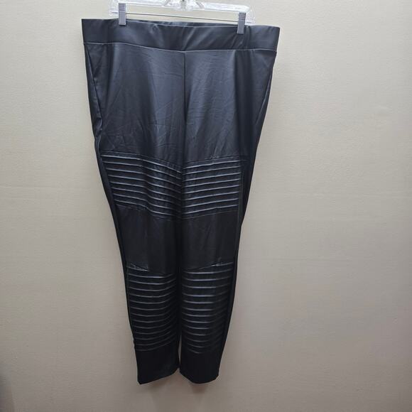 Torrid Faux Leather Pull on Moto Platinum Leggings Stretch Black Size 3X Plus - Picture 1 of 6